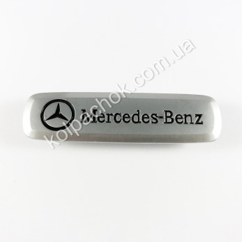 Шильдик / логотип Mercedes-Benz для автомобильных EVA ковриков