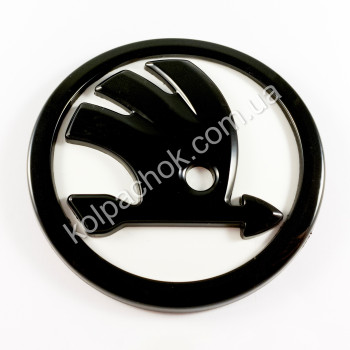 Эмблема Skoda белая 32D853621A (90мм) Эмблема Skoda белая 32D853621A (90мм)