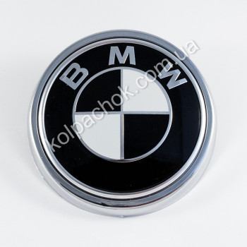 Емблема BMW E70 чорно-біла 51147157696 на багажник 99мм.
