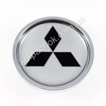 Колпачок Mitsubishi серебро/черный лого (45-51мм) Колпачок Mitsubishi серебро/черный лого (45-51мм)