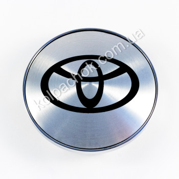 Колпачок на диски Toyota серебро/черный лого (65-68мм) Колпачок на диски Toyota серебро/черный лого (65-68мм)
